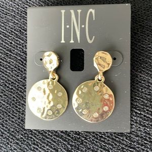 NWT INC Gold Tone Earrings
